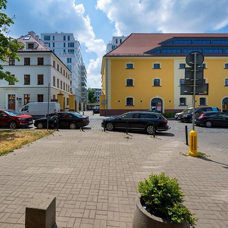 Elegancki Apartament Z Parkingiem Blisko Starego Miasta By Noclegi Renters Wrocław Kültér fotó