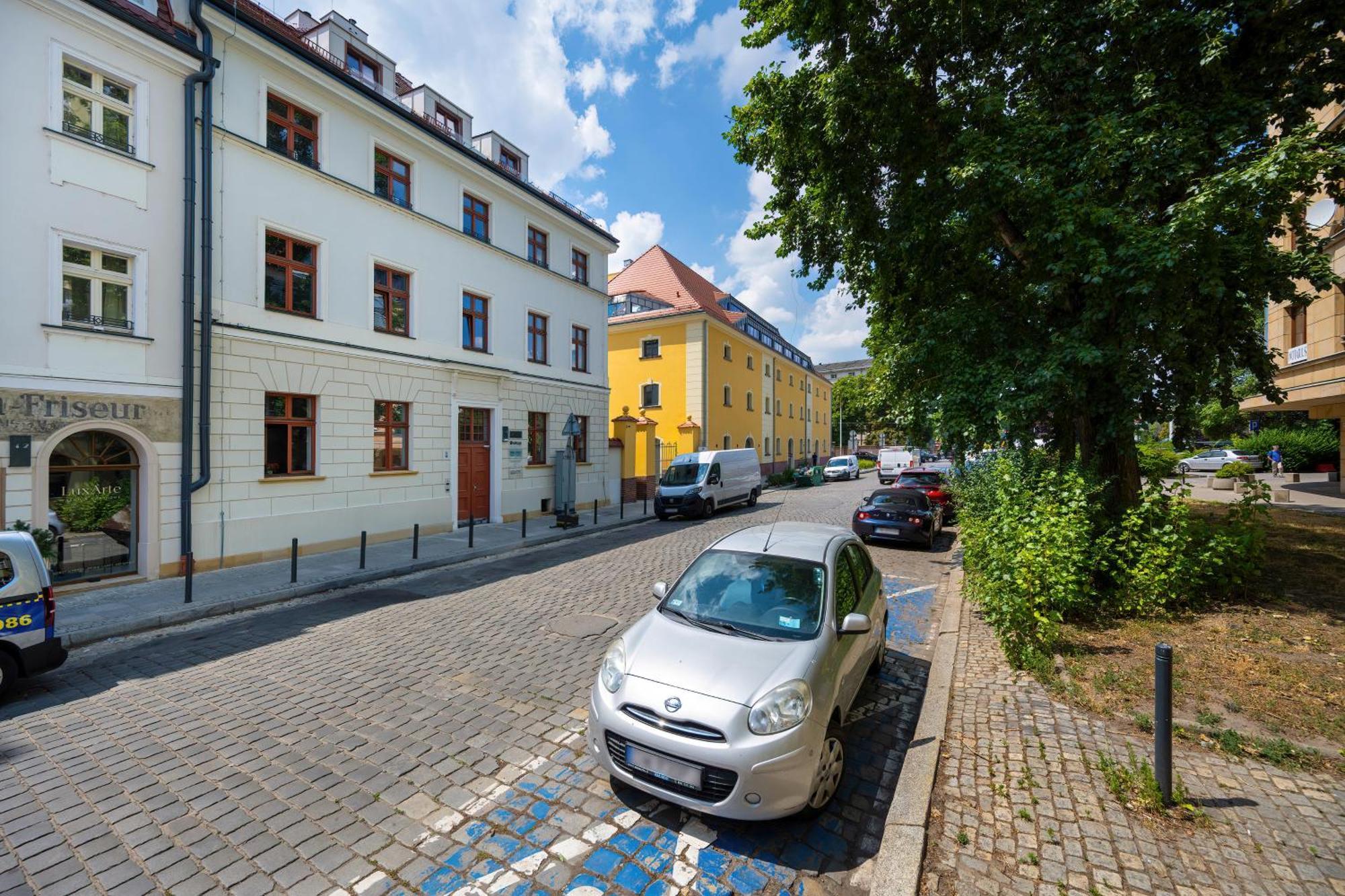 Elegancki Apartament Z Parkingiem Blisko Starego Miasta By Noclegi Renters Wrocław Kültér fotó